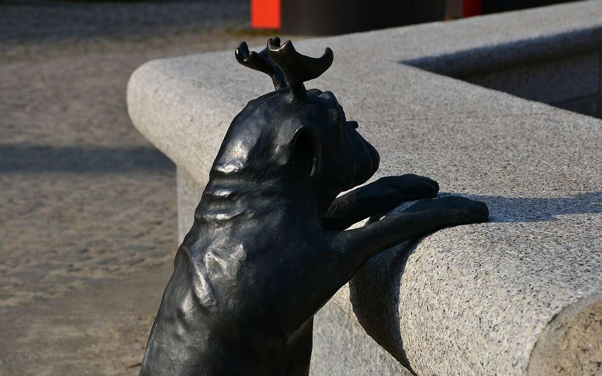 Waldmops-Figur auf dem Altstädtischen Markt