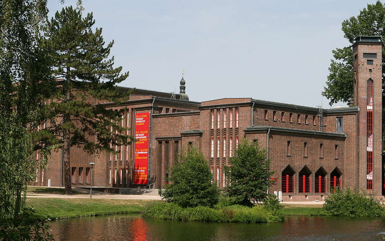 Das dkw. Kunstmuseum im Dieselkraftwerk in Cottbus