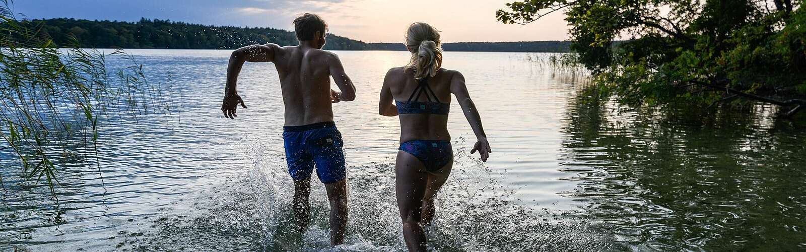 Badespaß an einem warmen Sommerabend,
        
    

        Picture: TMB-Fotoarchiv/Wolfgang Ehn