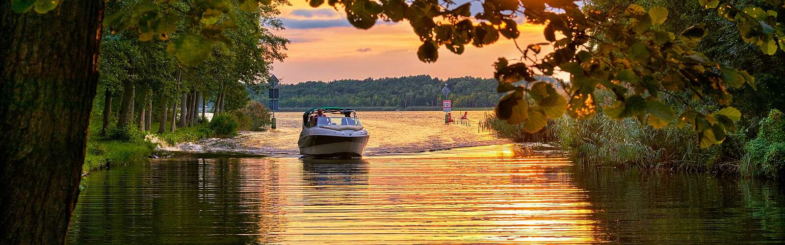 Boot auf dem Wolziger See,
        
    

        Picture: TMB-Fotoarchiv/Frank Liebke