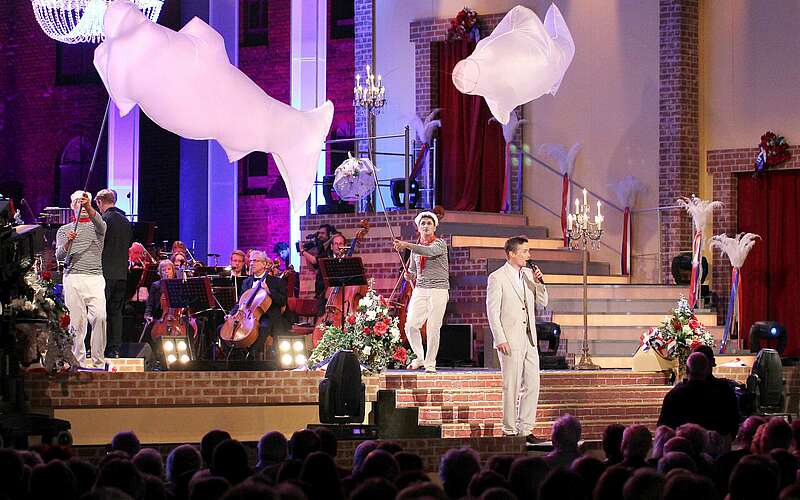 



        
            Elblandfestspiele Wittenberge,
        
    

        
        
            Picture: Ralf Podiebrad
        
    