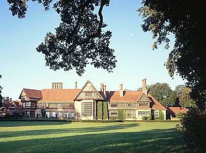 Schloss Cecilienhof im Neuen Garten