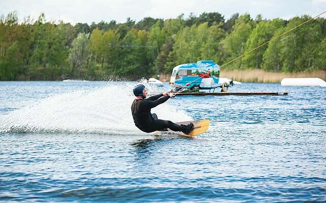 Wakeboarder in Aktion