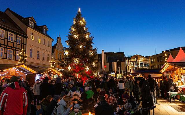 Blick über Weihnachtsmarkt Eberswalde