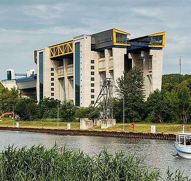 Schiffshebewerke Niederfinow am Finowkanal