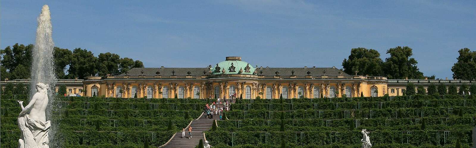 Schloss Sanssouci mit Weinbergterrassen,
            
        
                Picture: TMB Tourismus-Marketing Brandenburg GmbH/Steffen Lehmann