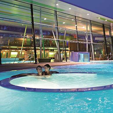 Außenbecken der Spreewald Therme in Burg